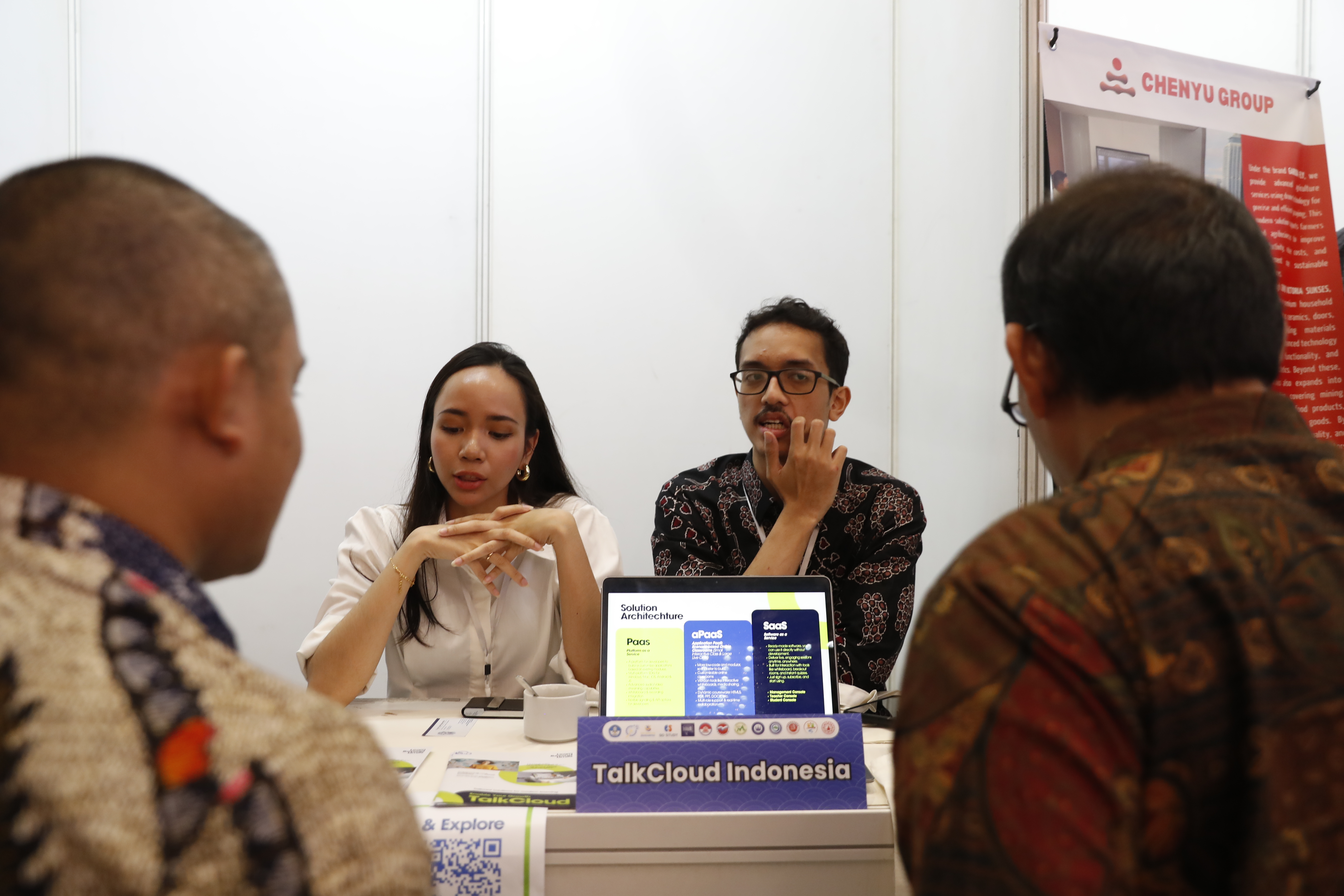 Talk-Cloud受邀出席“2025第二届中国—印尼校企合作峰会”：科技赋能教育，让优质教学跨越岛屿与国界